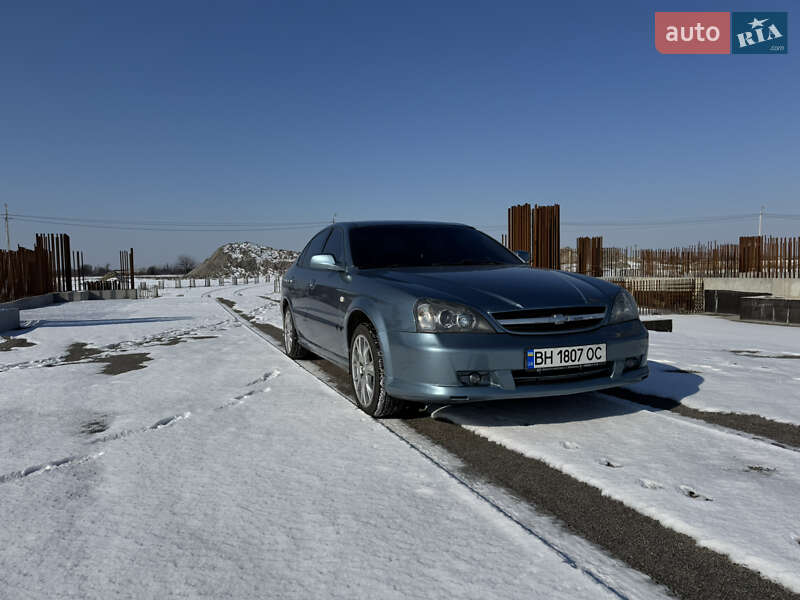 Chevrolet Evanda (2005)