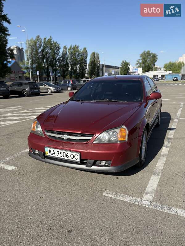 Chevrolet Evanda (2005)