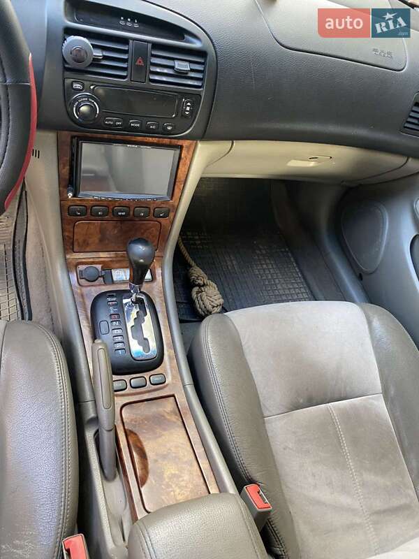 Chevrolet Evanda (2005)