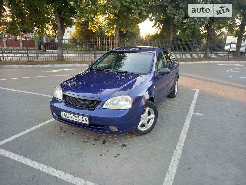 Chevrolet Lacetti (2005)