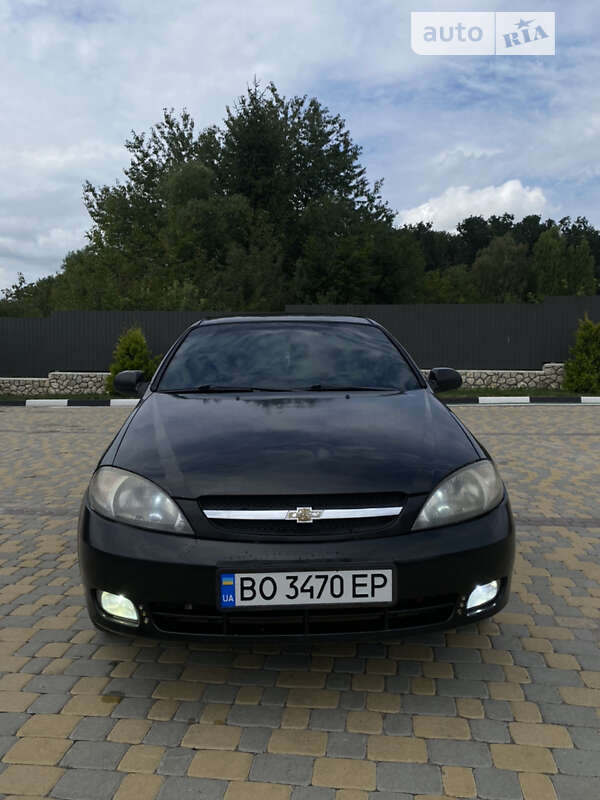 Chevrolet Lacetti (2005)