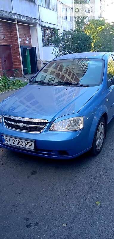 Chevrolet Lacetti (2005)