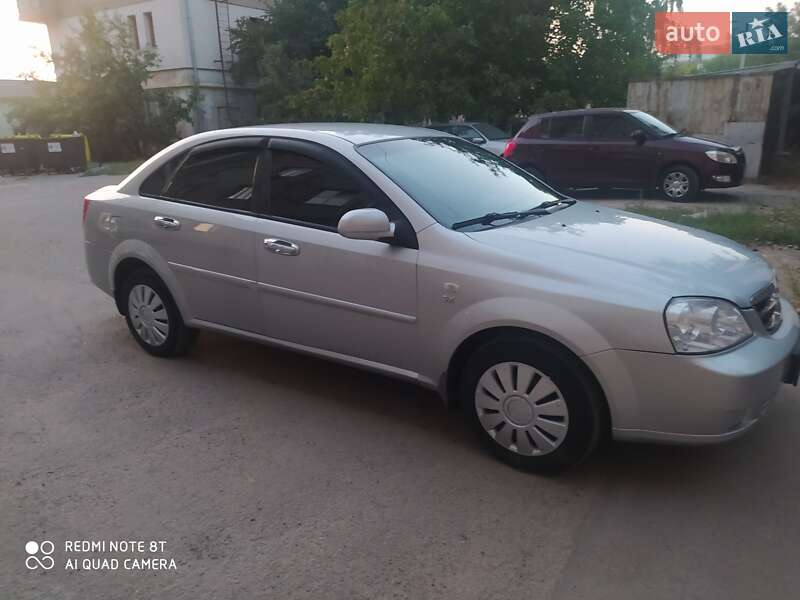 Chevrolet Lacetti (2008)