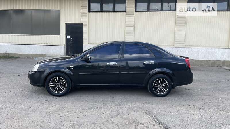 Chevrolet Lacetti (2005)