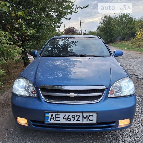 Chevrolet Lacetti (2005)
