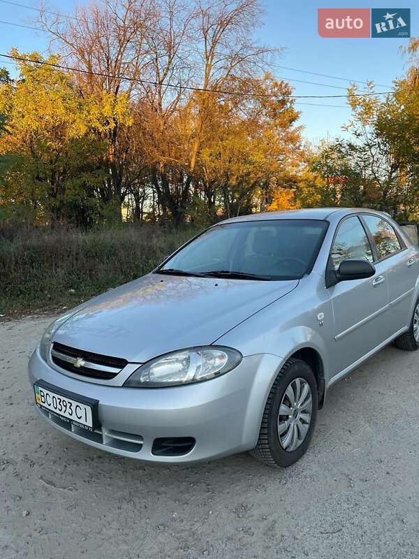 Chevrolet Lacetti (2010)