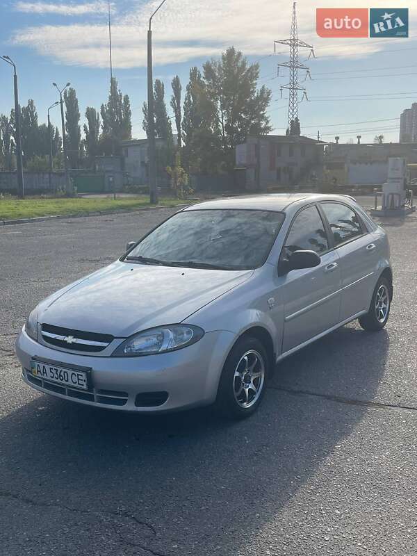 Chevrolet Lacetti (2008)