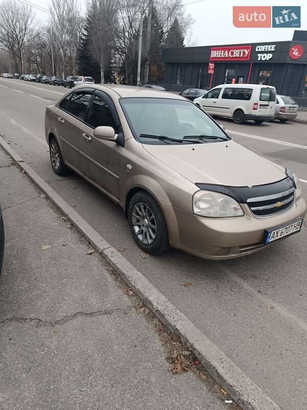Chevrolet Lacetti (2005)