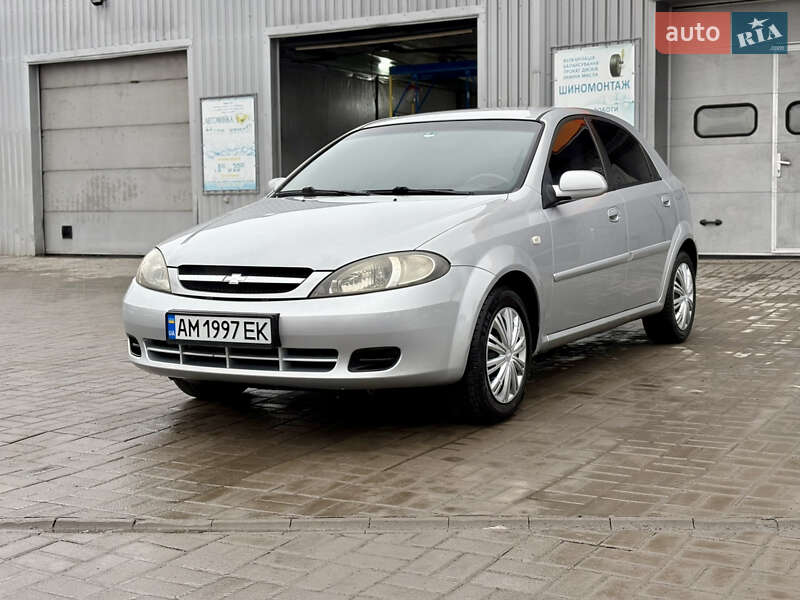 Chevrolet Lacetti (2004)