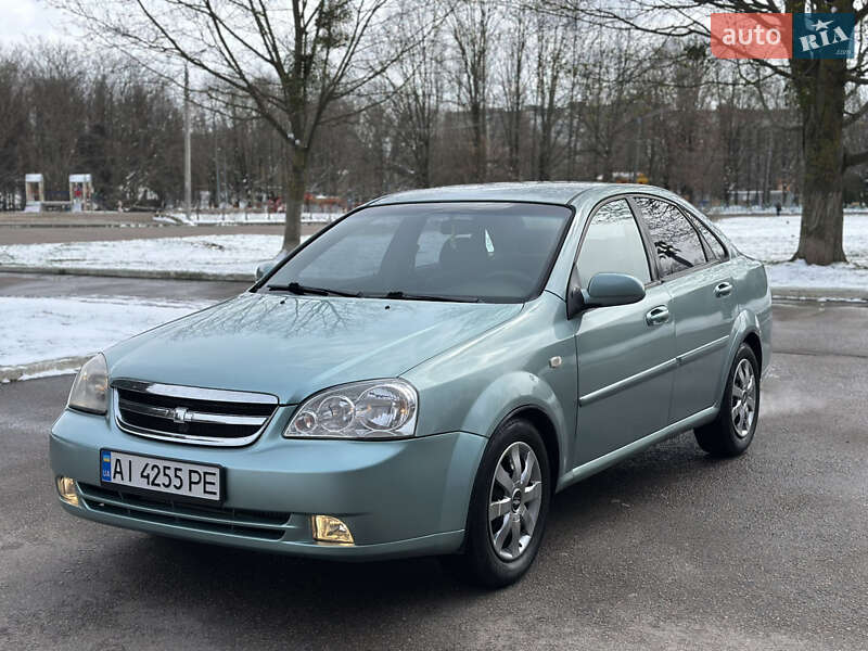 Chevrolet Lacetti (2004)