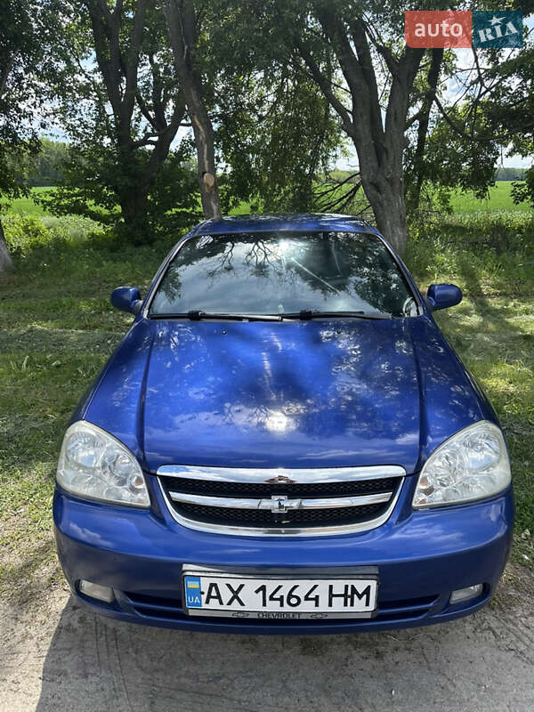 Chevrolet Lacetti (2005)