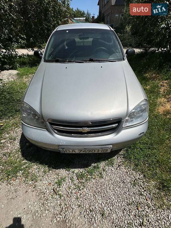 Chevrolet Lacetti (2005)