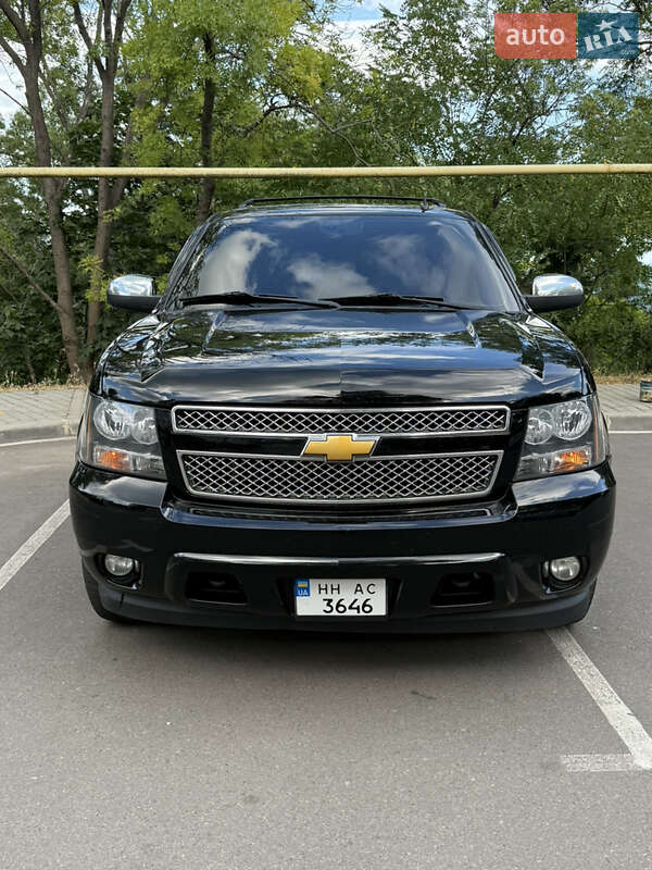 Chevrolet Suburban (2008)