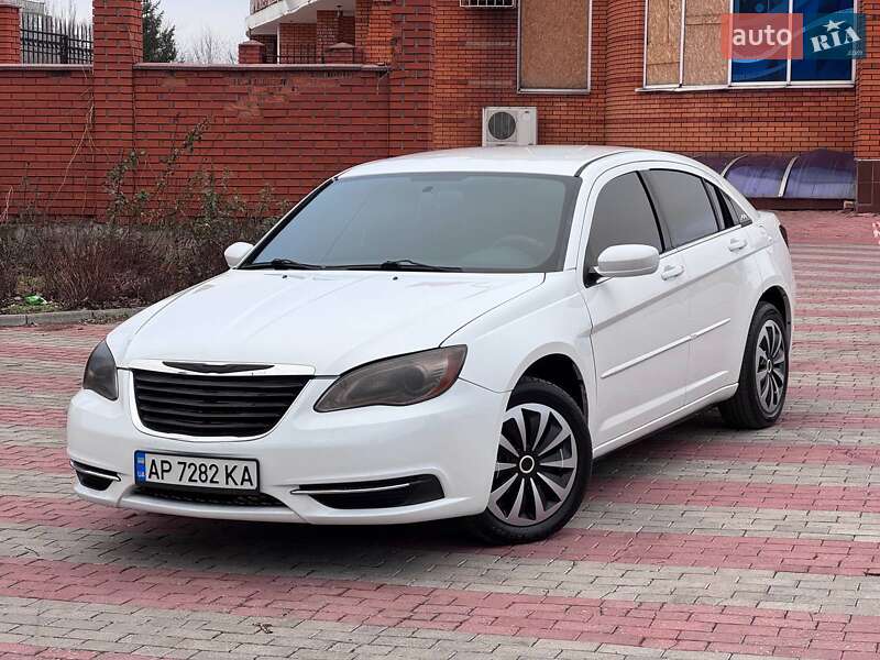 Chrysler 200 (2012)