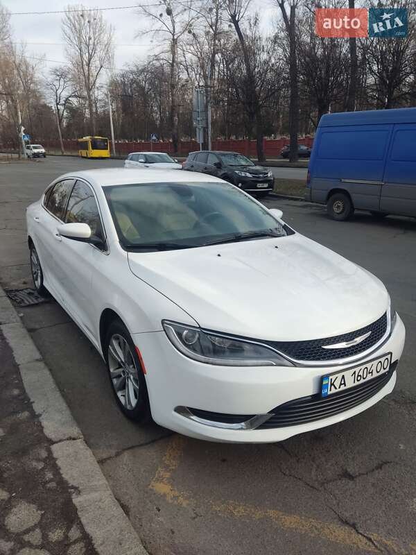 Chrysler 200 (2014)