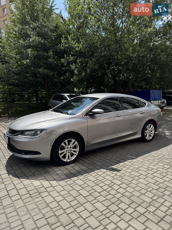 Chrysler 200 (2015)