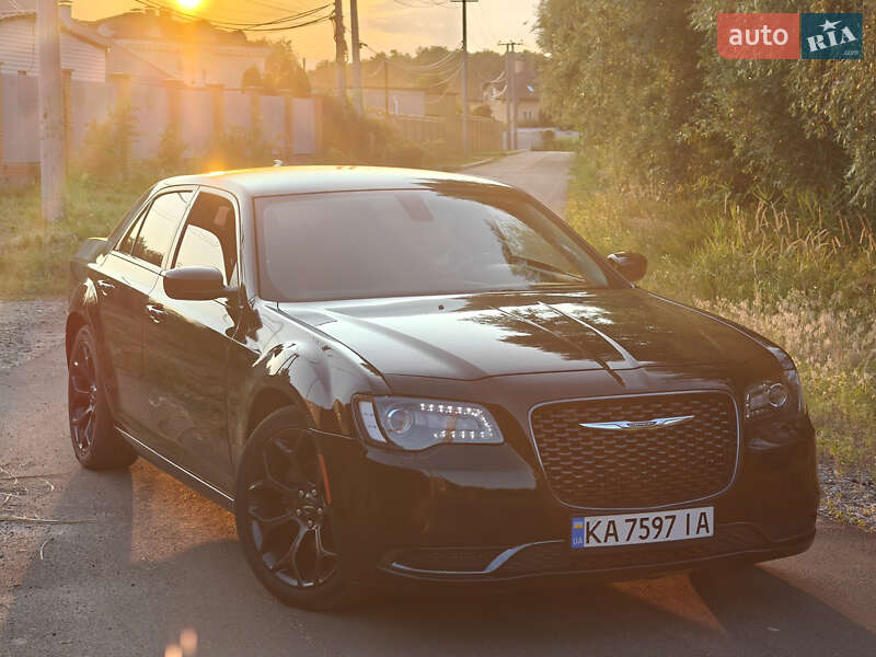 Chrysler 300c (2019)