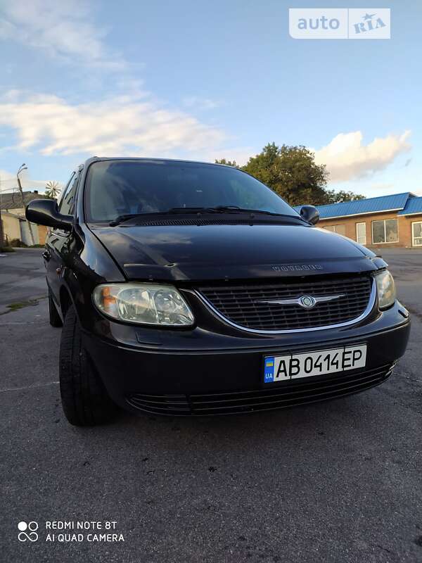 Chrysler Grand voyager (2003)