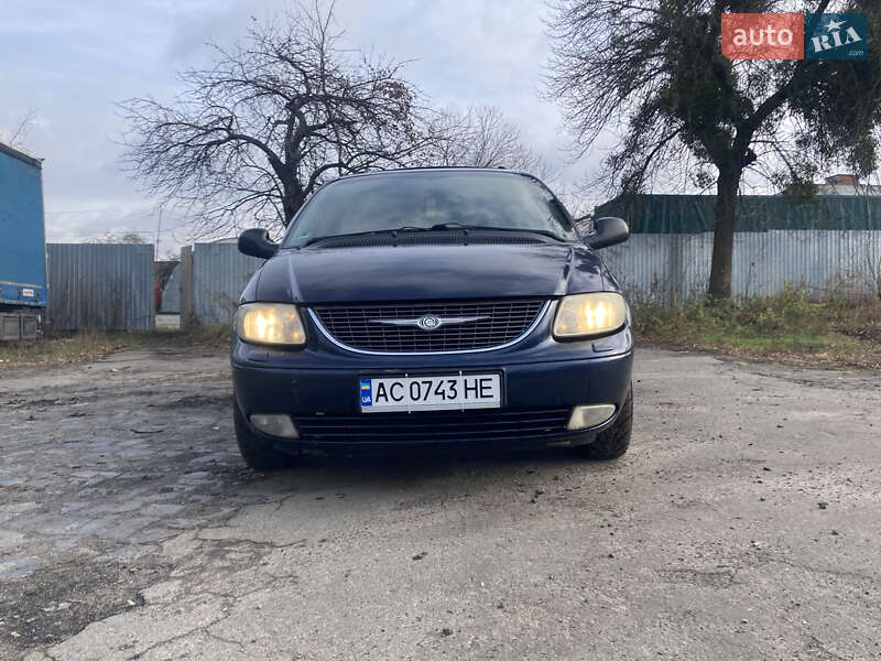 Chrysler Grand voyager (2003)