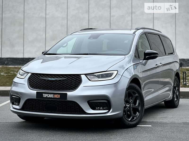 Chrysler Pacifica (2021)