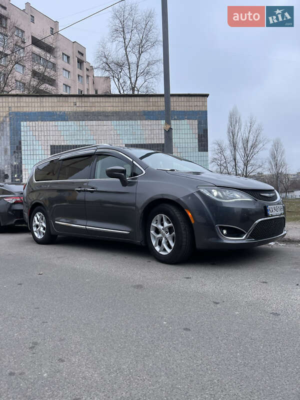 Chrysler Pacifica (2018)