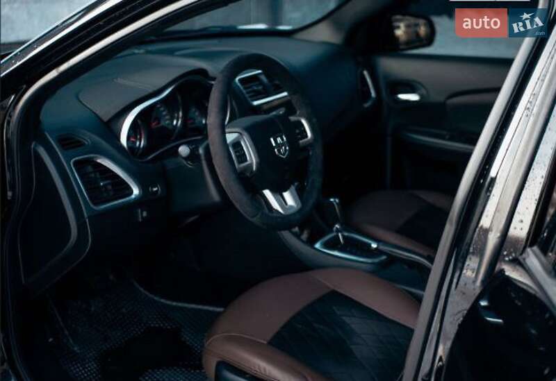 Dodge Avenger (2012)