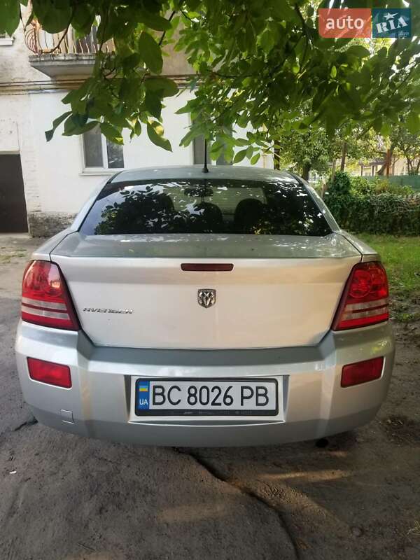 Dodge Avenger (2008)