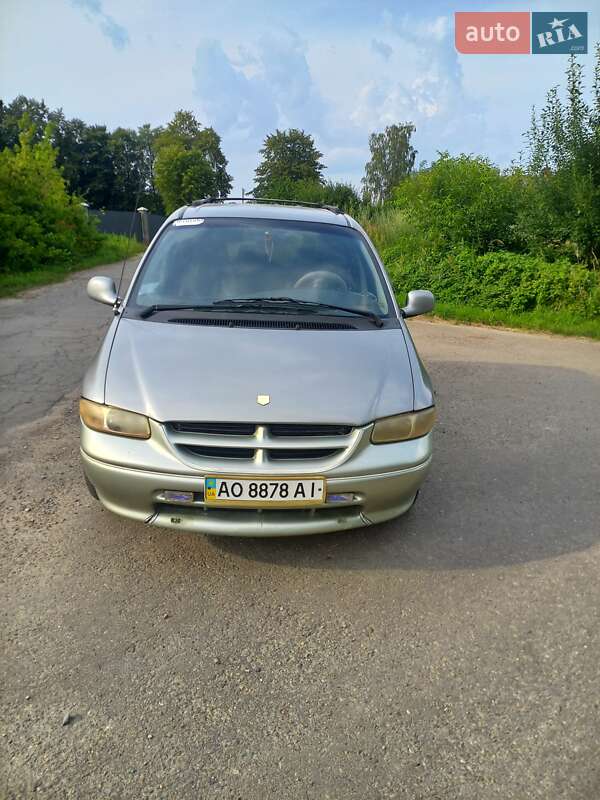 Dodge Caravan (1996)
