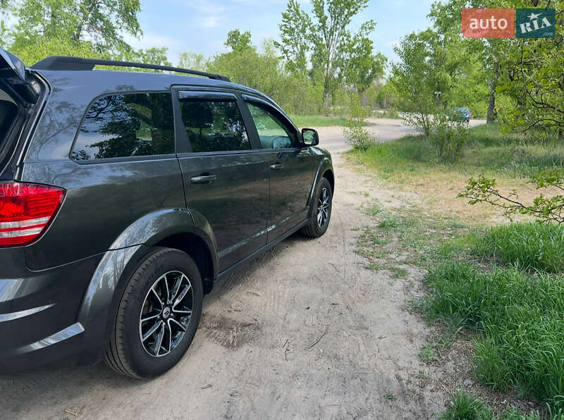 Dodge Journey (2017)