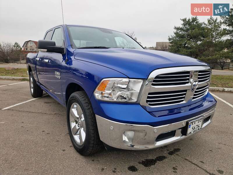 Dodge Ram 1500 (2016)