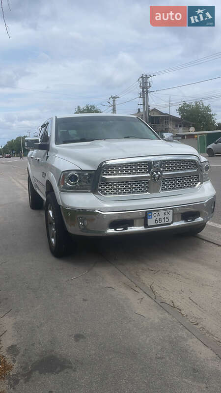 Dodge Ram 1500 (2015)