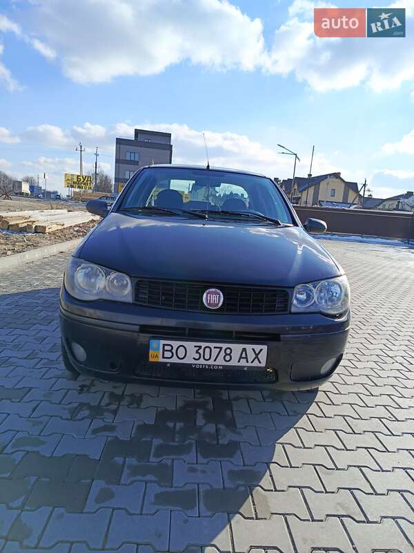 Fiat Albea (2011)