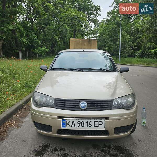 Fiat Albea (2010)
