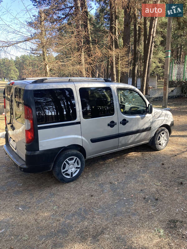 Fiat Doblo (2006)