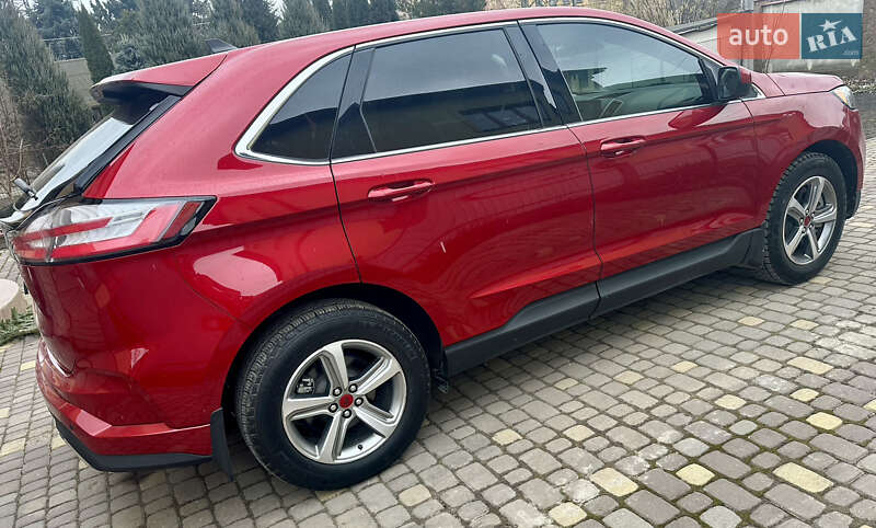 Ford Edge (2021)