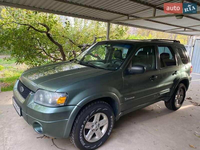 Ford Escape (2005)