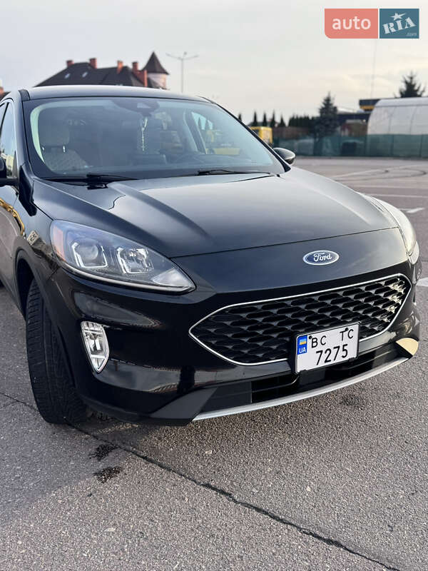 Ford Escape (2021)