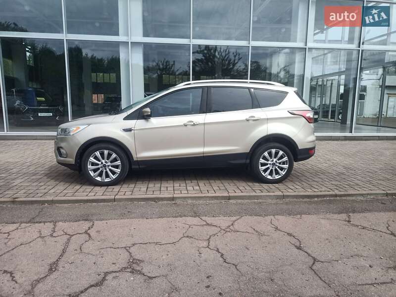 Ford Escape (2017)