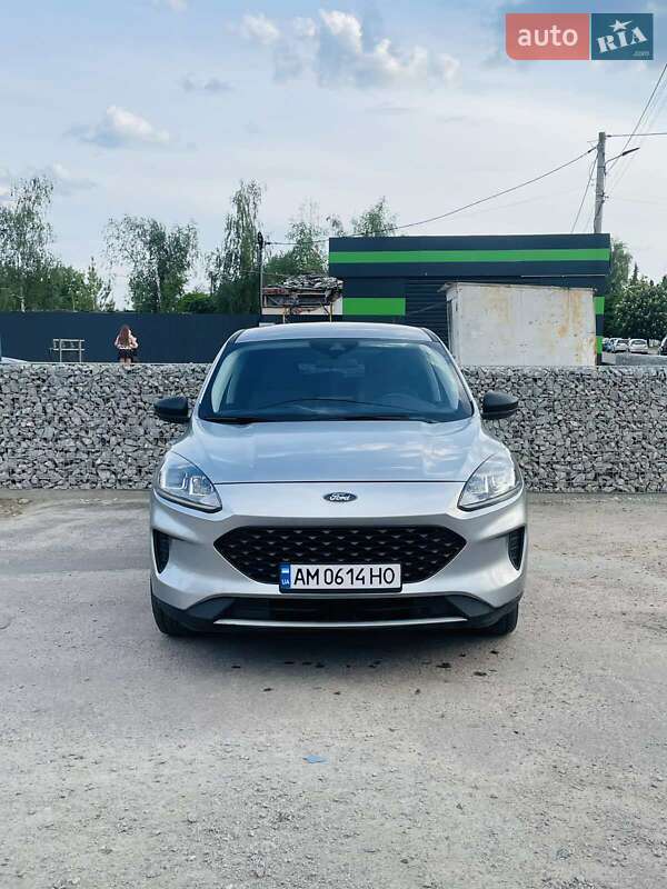 Ford Escape (2022)