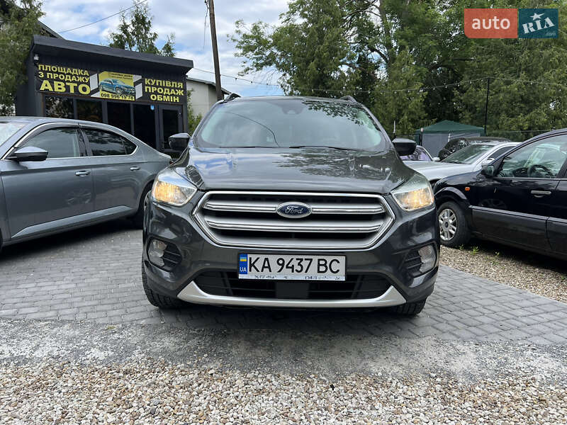 Ford Escape (2017)