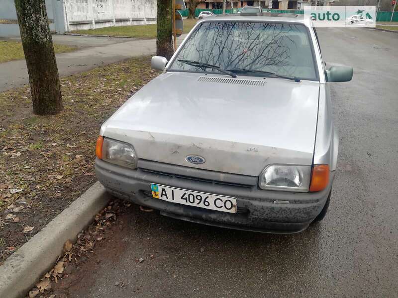 Ford Escort (1989)