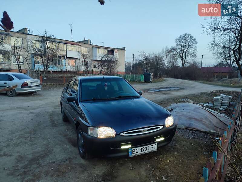 Ford Escort (1996)