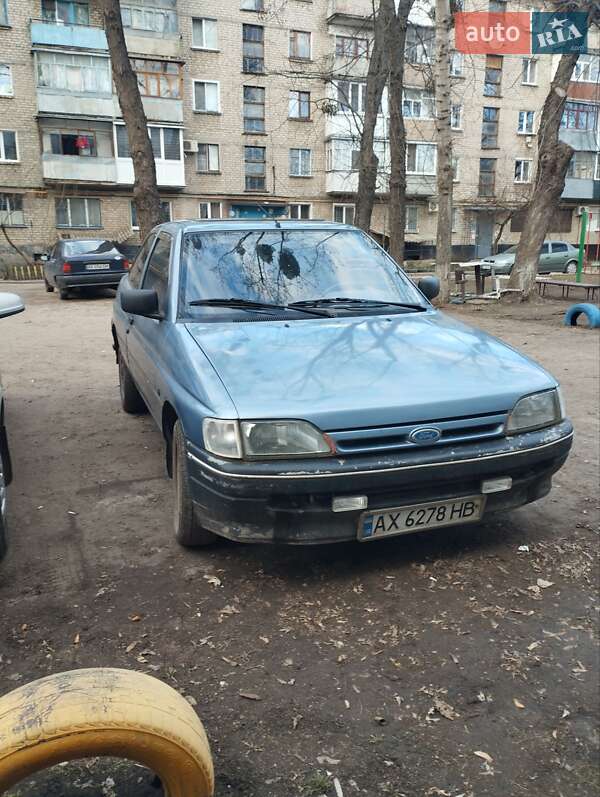 Ford Escort (1990)