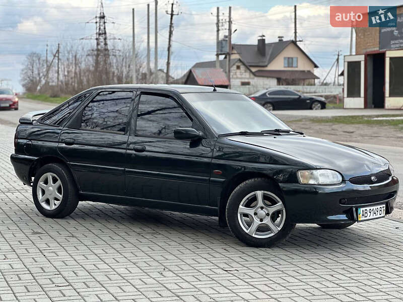Ford Escort (1997)