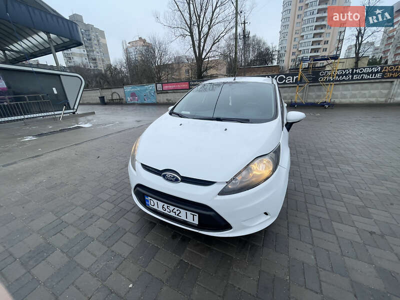 Ford Fiesta (2011)