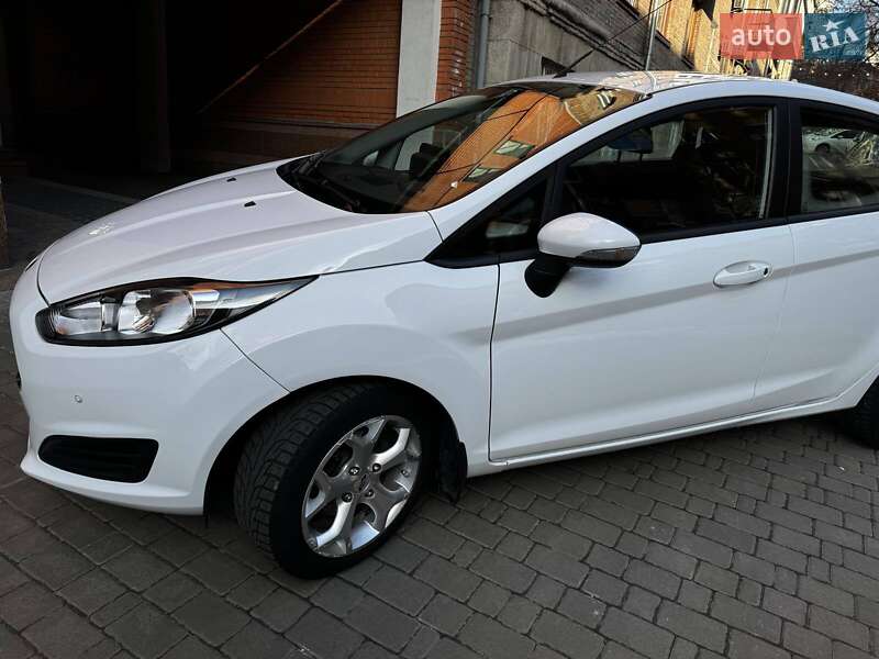 Ford Fiesta (2012)
