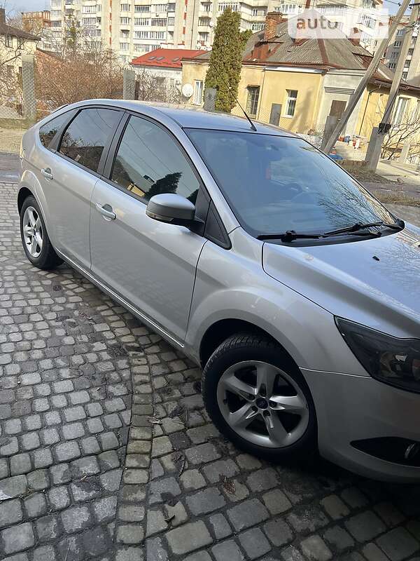 Ford Focus (2009)