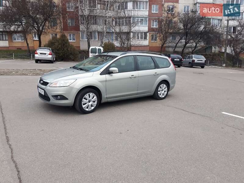 Ford Focus (2010)