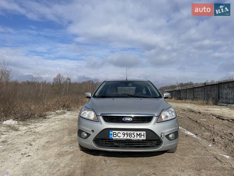 Ford Focus (2010)