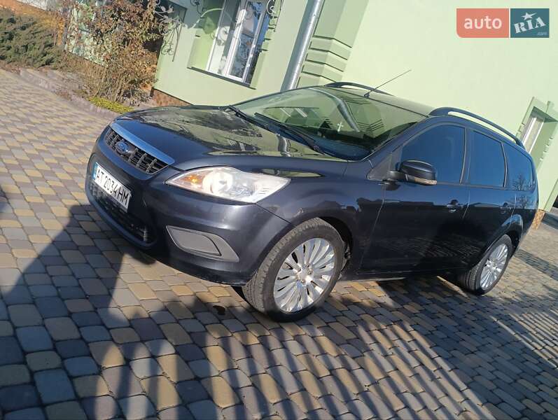 Ford Focus (2010)